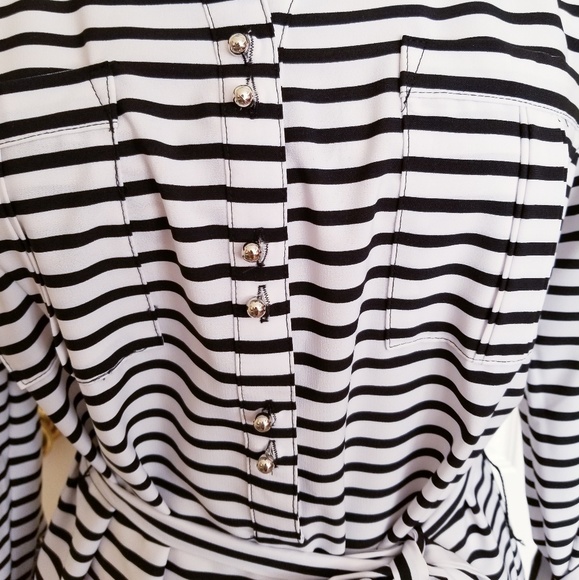 2 for $36 NWT Notations Navy & Cream Tunic - Picture 3 of 5